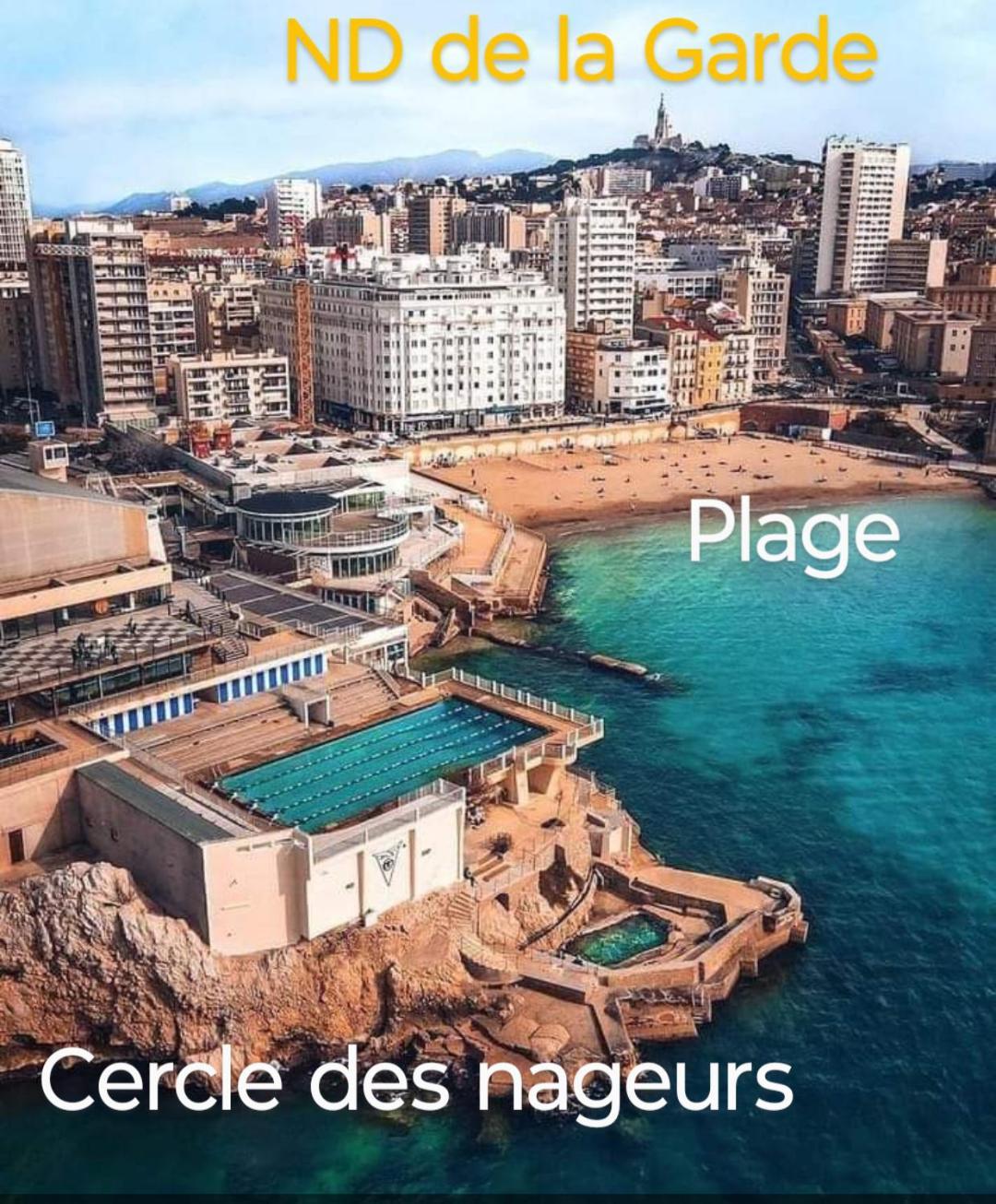 Coin Nuit, Entre Et Centre